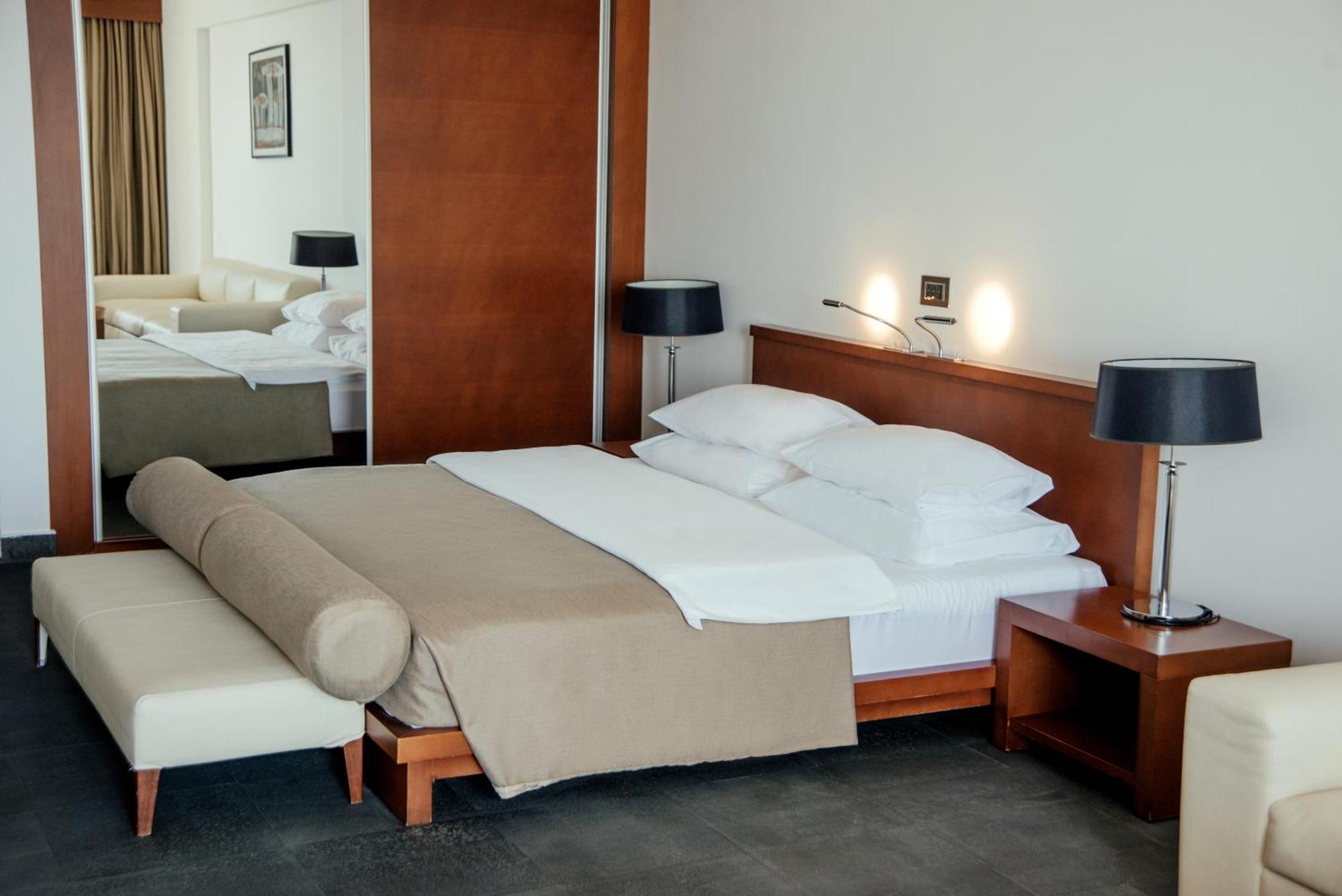 Avala Resort & Villas Budva Bagian luar foto