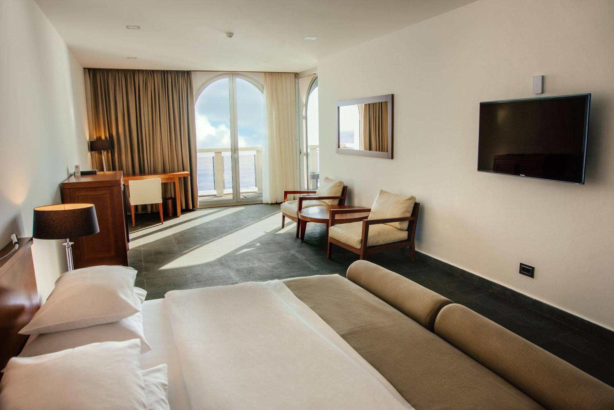 Avala Resort & Villas Budva Bagian luar foto